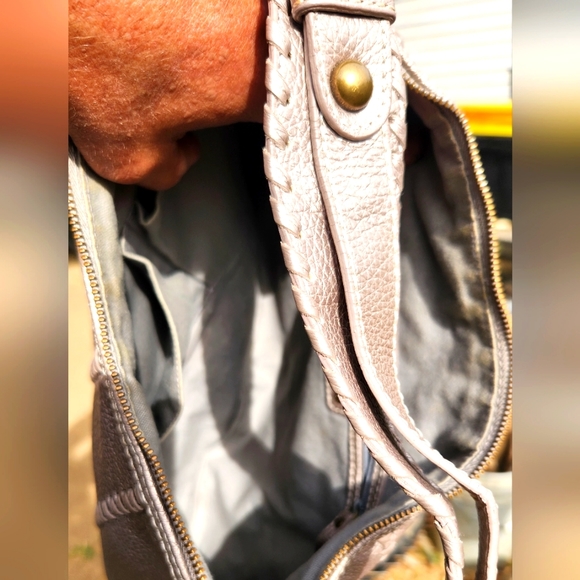 Isabella Fiore purse in pristine condition! - Picture 7 of 11